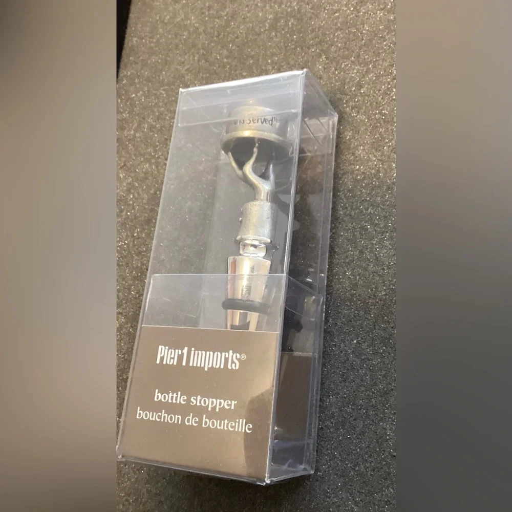 🚨Sale🚨 NWT Pier 1 Silver Bottle Wine Stopper